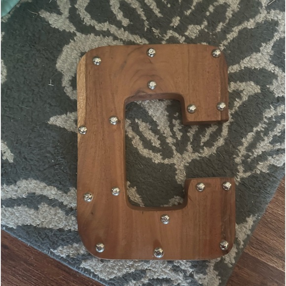 Can hang it on wall or sit on a table/mantle. - Picture 2 of 2